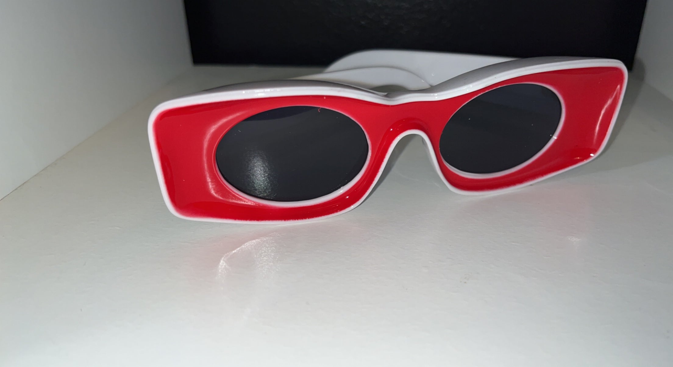 Cardi shades